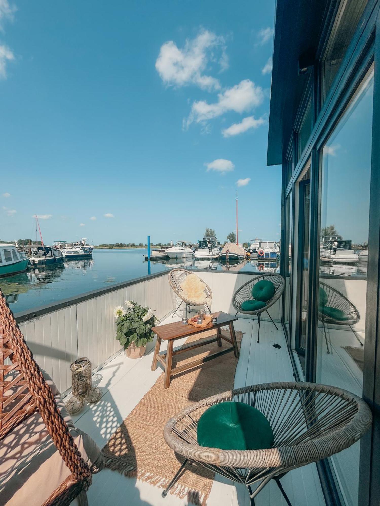 Bed and Breakfast Retreatboat Ibiza Lith Экстерьер фото